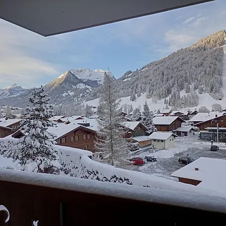 Minutes Walk From Center - Great Lägenhet *