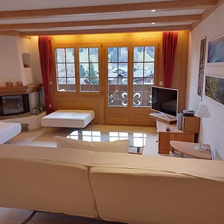 Minutes Walk From Center - Great Lägenhet